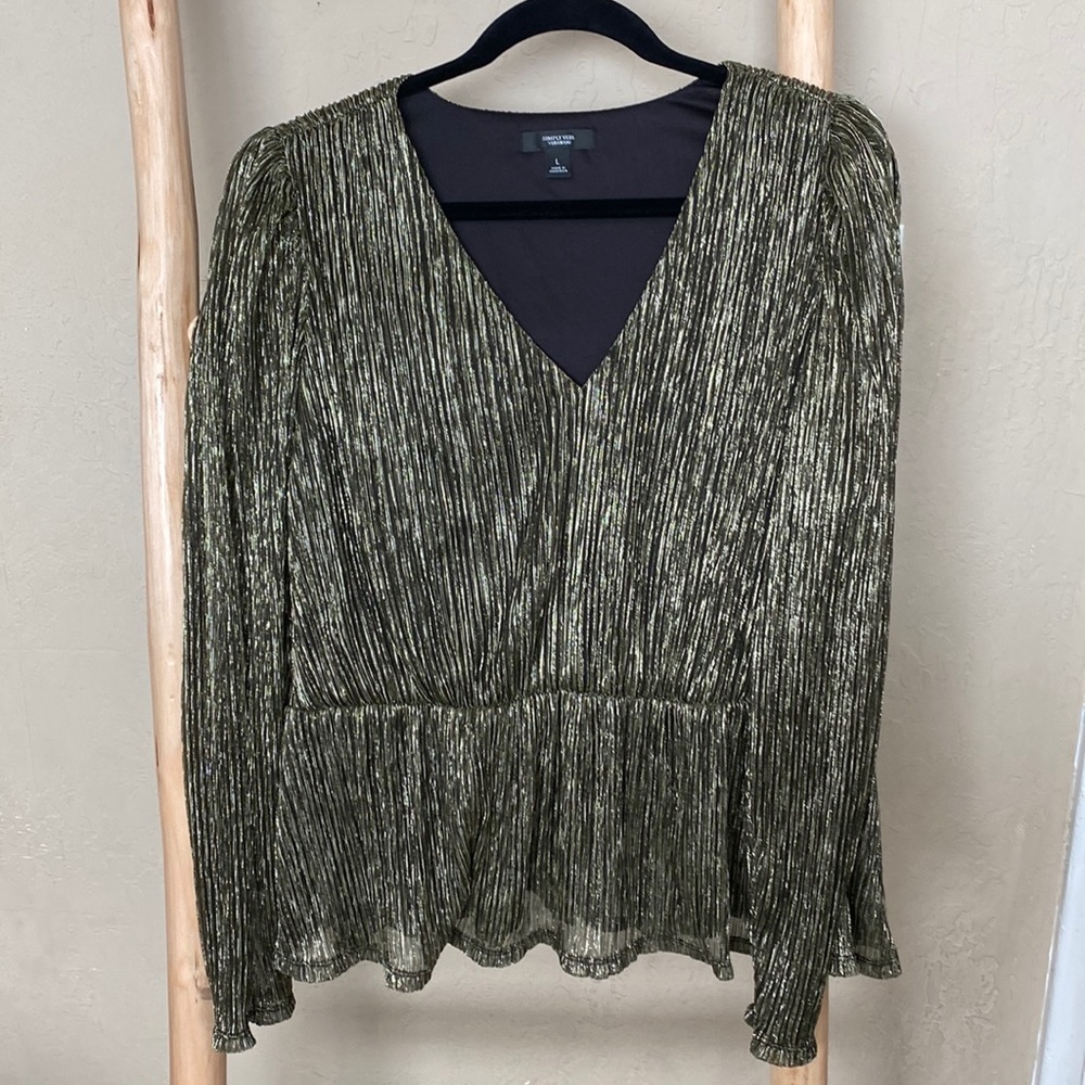 Gold/Black peplum top
